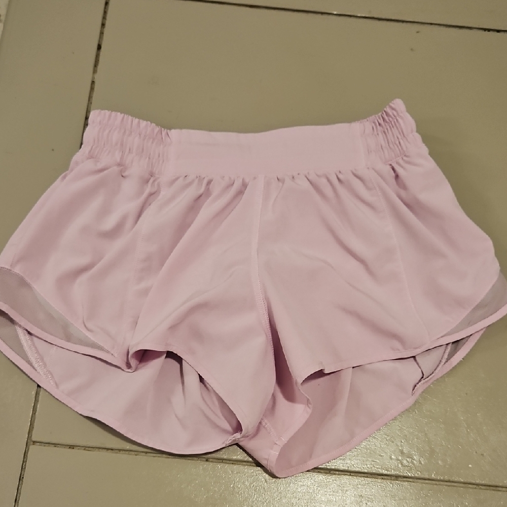 Lululemon Hotty Hot Short 2.5"